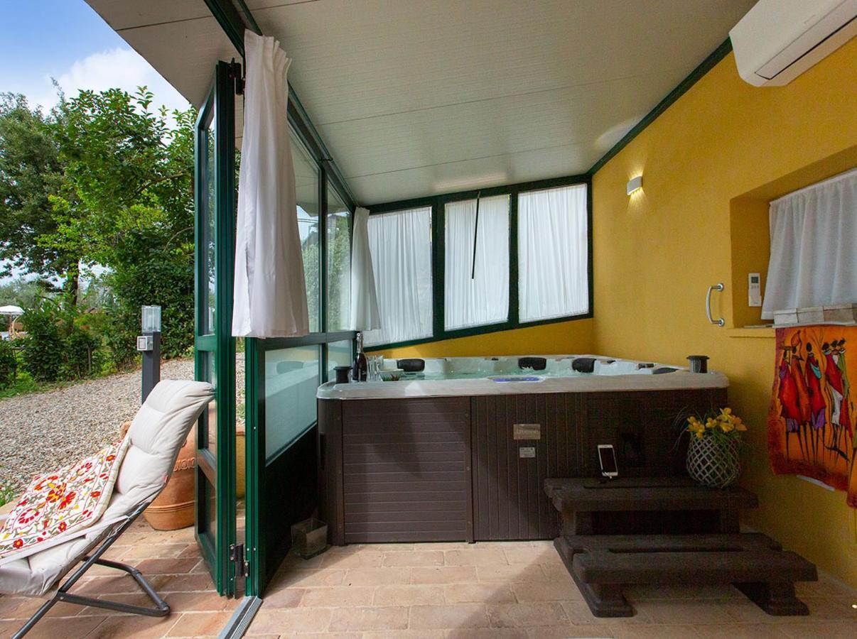 Santa Chiara Apartment